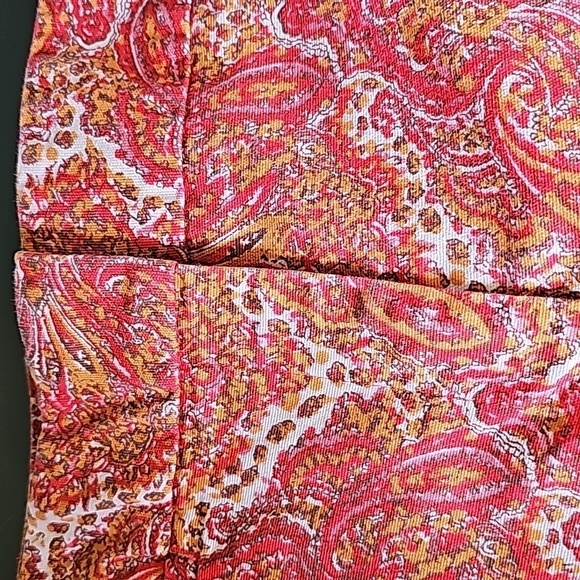TALBOTS, Womens shorts Paisley orange print. Size 14. Back pockets. - Picture 2 of 9